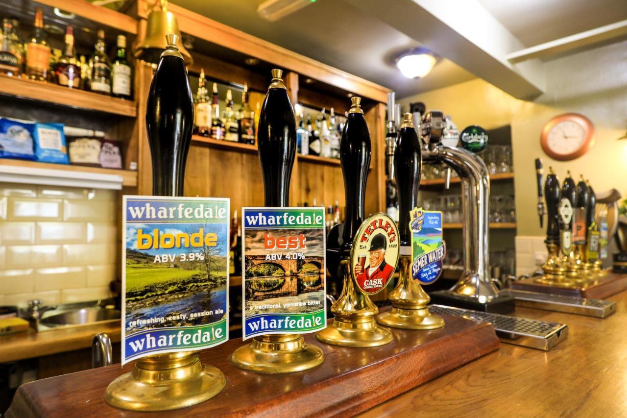 The Blue Bell Inn Кетълуел Екстериор снимка